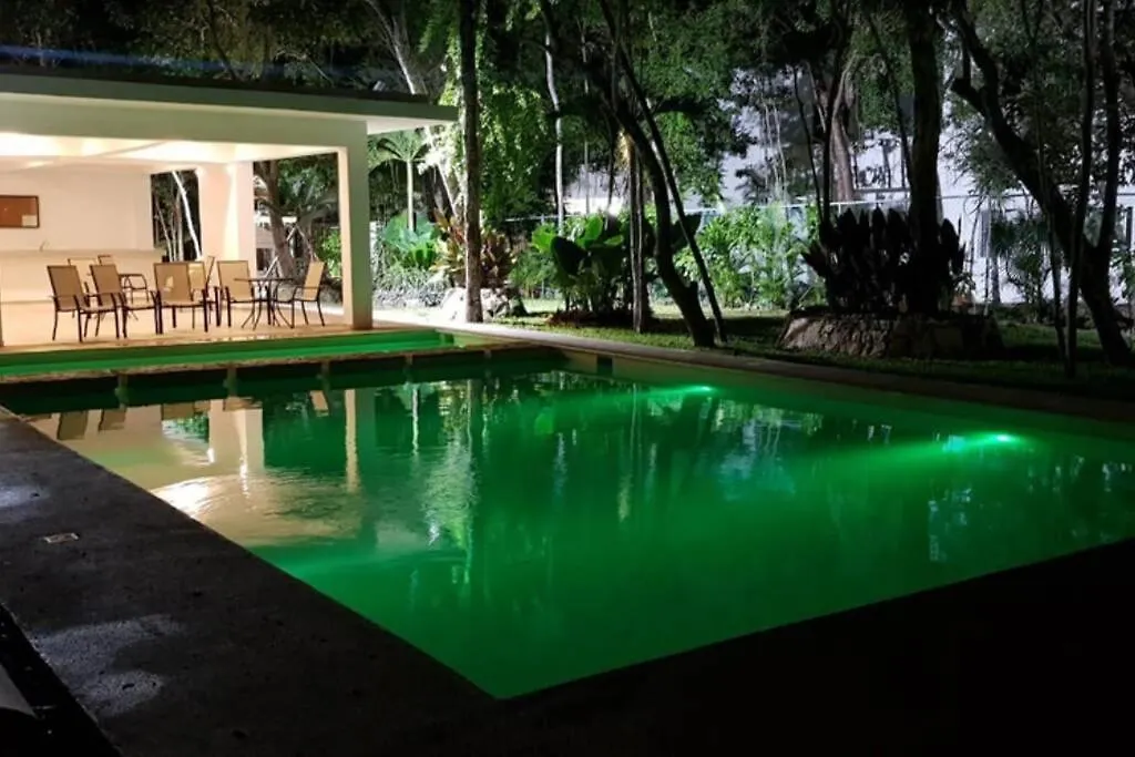 Villa La Casa del Arbol Puerto Morelos